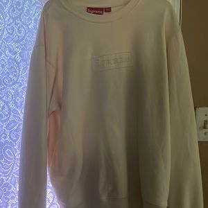Medium nAtural color crew neck color
